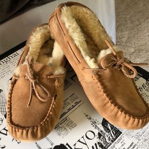UGG Australia Moccasin!